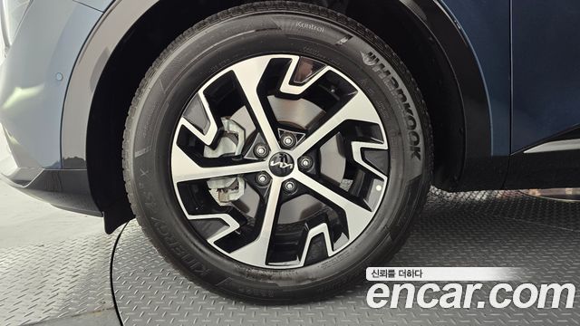 Kia Sportage 5-го поколения, гибрид Signature 2WD - фото 4