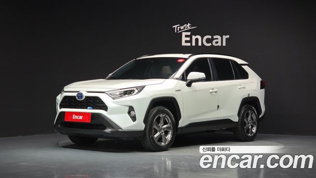 Toyota RAV4 5-го поколения 2.5 2WD Hybrid - фото 0