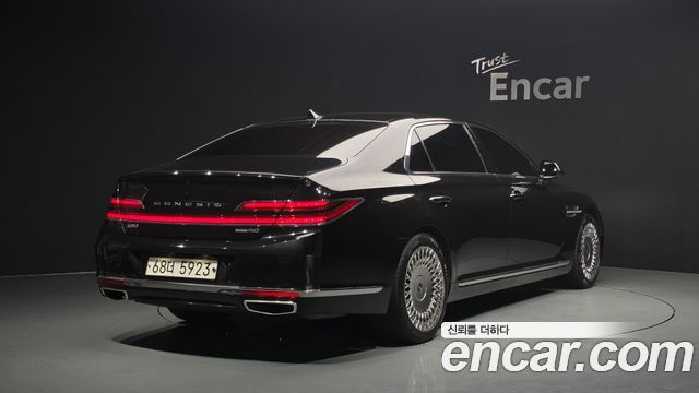 Genesis G90 5.0 AWD Prestige - фото 1