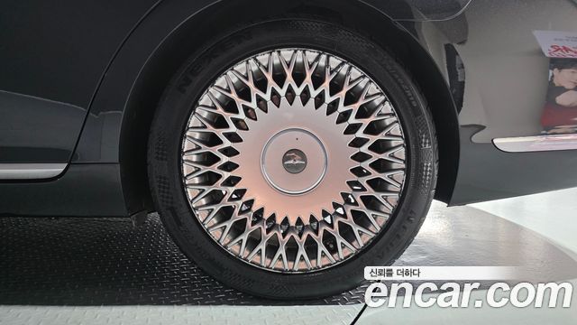 Genesis G90 5.0 AWD Prestige - фото 4