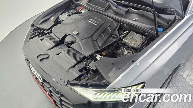 Audi Q8 55 TFSI Quattro Premium - фото 4