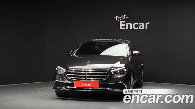 Mercedes-Benz E-Class W213 E300e 4MATIC Exclusive - фото 2