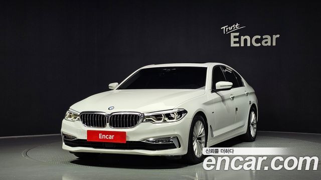 BMW 5-Series G30 520d Luxury Special Edition - фото 0
