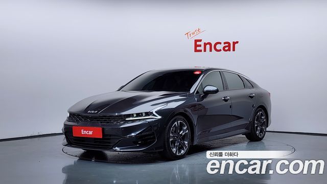 Kia K5 3-го поколения 2.0 Signature - фото 0
