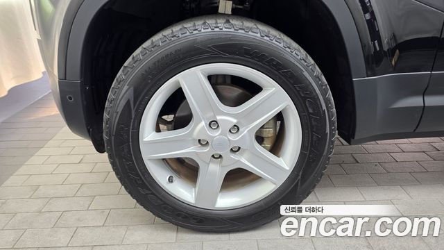 Land Rover Defender L663 110 D250 SE - фото 4