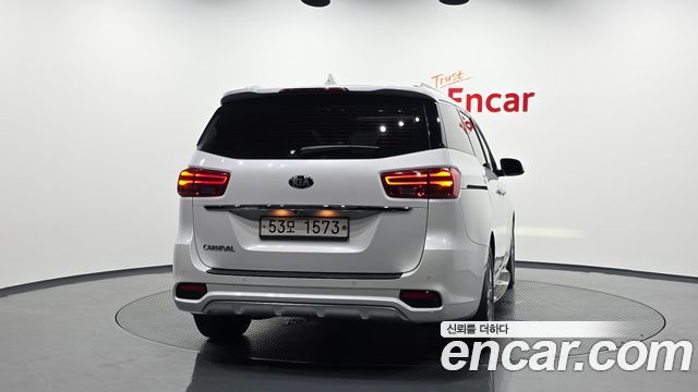 Kia Carnival Новый 9-Seater Noblesse Special - фото 3