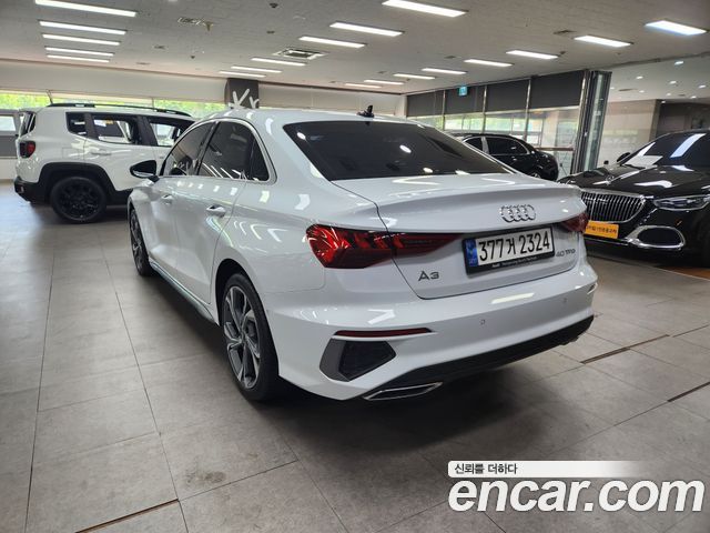 Audi A3 40 TFSI Premium - фото 1
