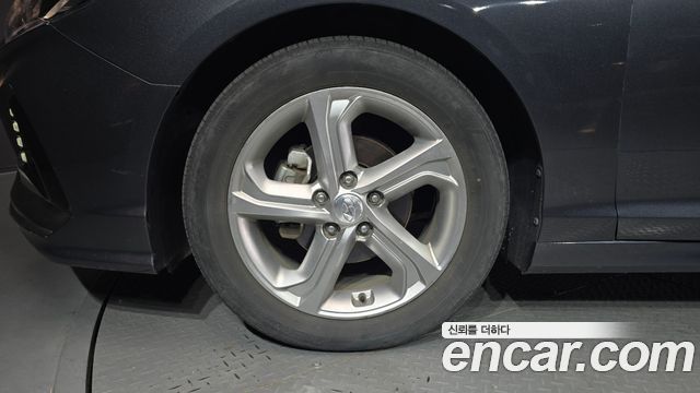 Hyundai Sonata 2.0 Smart Spicial - фото 4