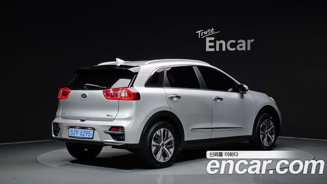 Kia Niro EV Noblesse - фото 1