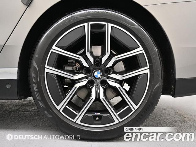 BMW 7-Series G70 740i sDrive M Sport - фото 4