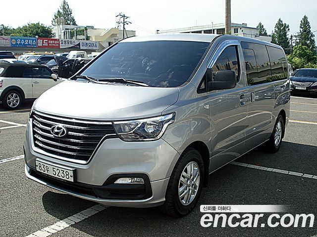 Hyundai Starex Новый Van 5-Seater Smart - фото 0
