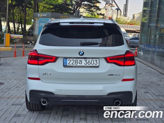 BMW X3 G01 xDrive 30e M Sport - фото 3