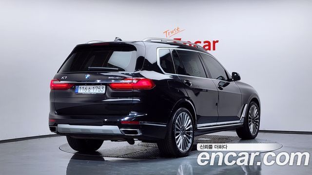 BMW X7 G07 xDrive 40i Design Pure Excellence 7-Seater - фото 1