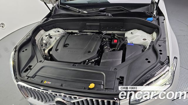 Volvo XC90 2-го поколения B6 Ultimate Bright - фото 4