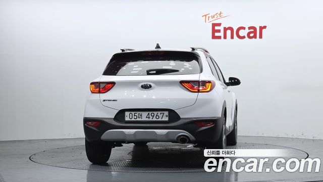 Kia Stonic Diesel 1.6 Prestige - фото 3