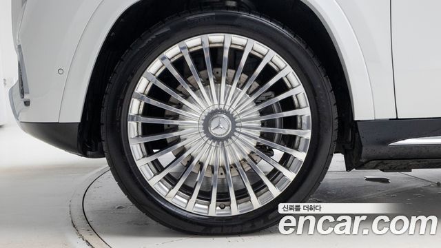 Mercedes-Benz GLS-Class X167 Maybach GLS600 4MATIC - фото 4