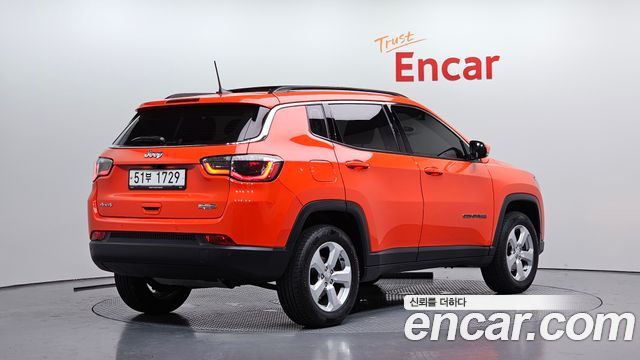 Jeep Compass 2-го поколения 2.4 Longitude AWD - фото 1