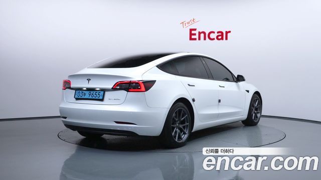 Tesla Model 3 Long Range AWD - фото 1