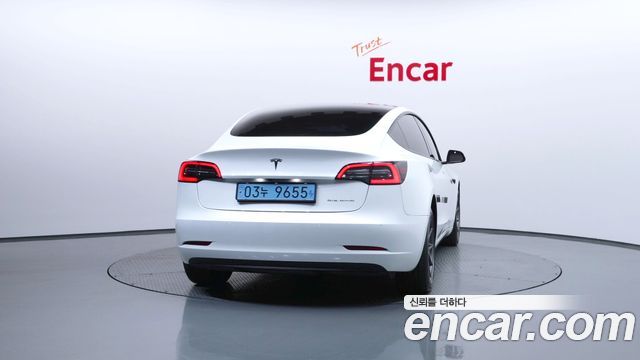 Tesla Model 3 Long Range AWD - фото 3