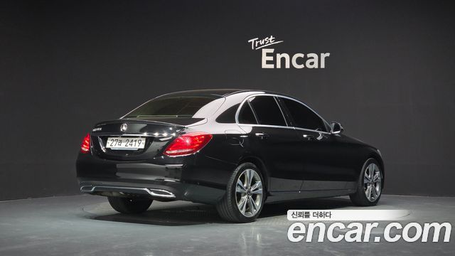 Mercedes-Benz C-Class W205 C200 Avantgarde - фото 1