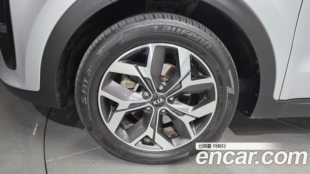Kia Sportage Diesel 2.0 4WD Prestige - фото 4