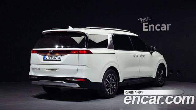 Kia Carnival 4-го поколения 9-Seater Noblesse - фото 1