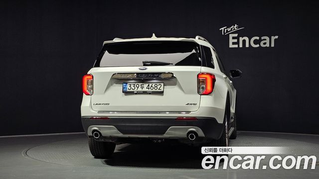 Ford Explorer 6-го поколения 2.3 LimIted 4WD - фото 3