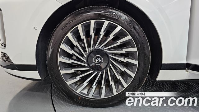 Hyundai Grandeur GN7 2,5 Gasoline 2WD Calligraphy - фото 4