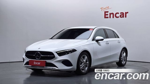Mercedes-Benz A-Class W177 A220 Hatchback - фото 0