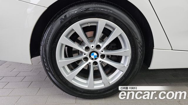 BMW Gran Turismo F34 GT 320d xDrive - фото 4