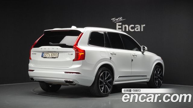 Volvo XC90 2-го поколения B6 Ultra Bright - фото 0