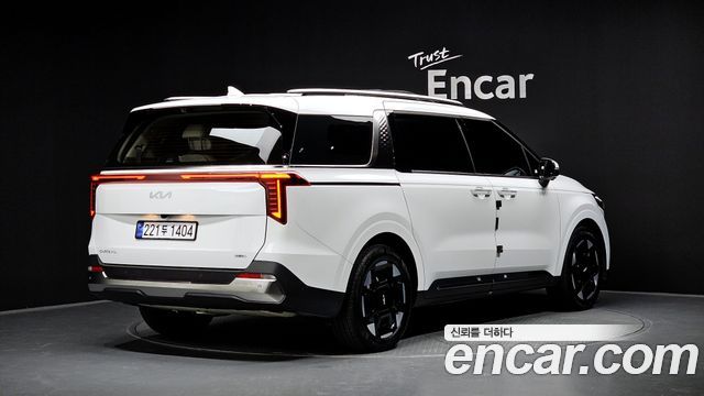 Kia Carnival Новый 4-го поколения HEV 9seater Signature - фото 1