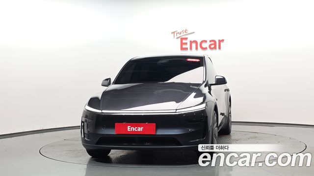 Tesla Model Y RWD - фото 1