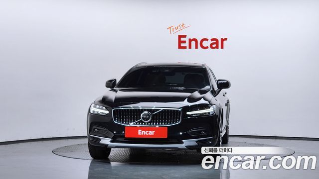 Volvo V90 B5 Ultimate AWD - фото 2