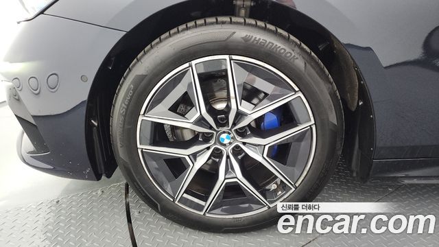 BMW 5-Series G60 520i M Sport - фото 4