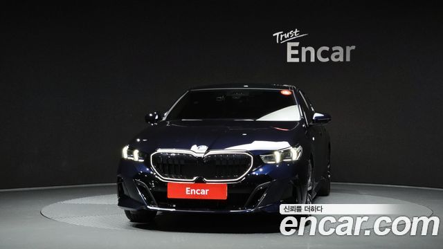 BMW 5-Series G60 530i xDrive M Sport - фото 2