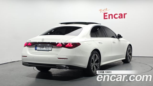 Mercedes-Benz E-Class W214 E200 Avantgarde - фото 1