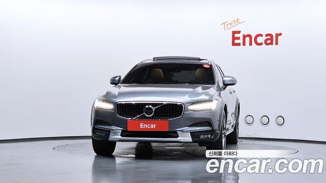 Volvo V90 T5 Pro AWD - фото 2