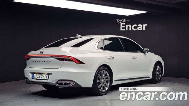 Hyundai Grandeur Новый IG, гибрид Calligraphy - фото 1