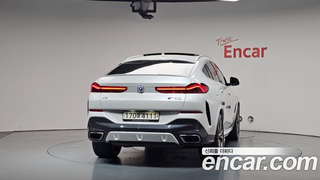 BMW X6 G06 M50i - фото 3