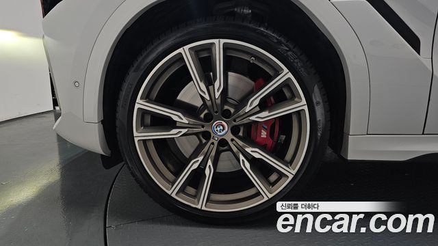 BMW X6 G06 M50i - фото 4