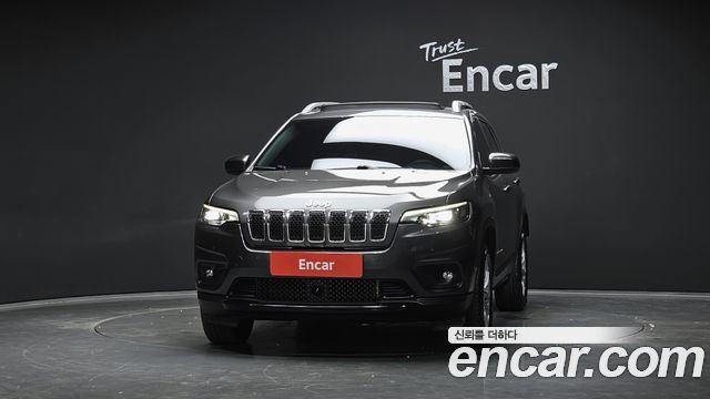 Jeep Cherokee KL 2.4 Longitude High AWD - фото 2