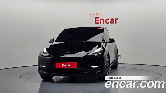 Tesla Model Y Long Range AWD - фото 1