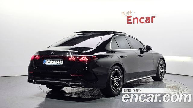 Mercedes-Benz E-Class W214 E300 4MATIC AMG Line - фото 1