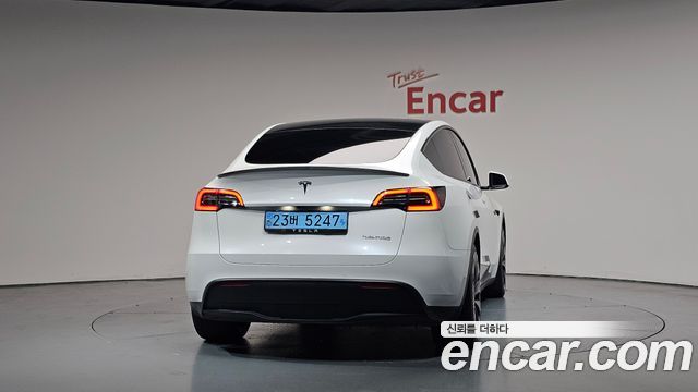 Tesla Model Y Performance AWD - фото 3