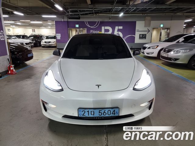 Tesla Model 3 Long Range AWD - фото 0