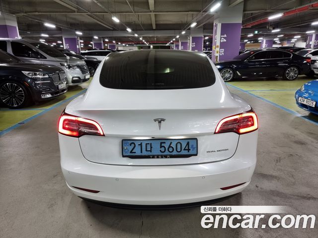 Tesla Model 3 Long Range AWD - фото 2