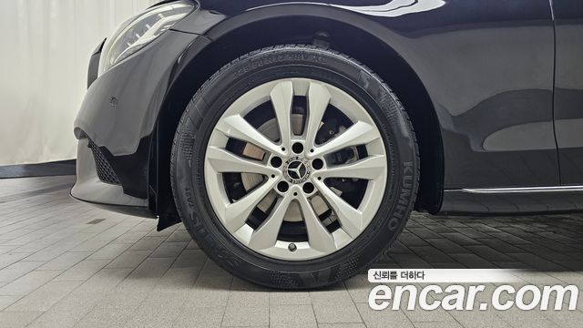 Mercedes-Benz C-Class W205 C200 Avantgarde - фото 4