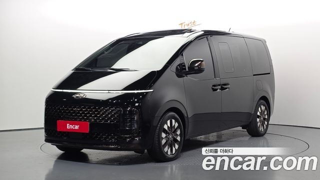Hyundai Staria Lounge 7-Seater Inspiration - фото 0