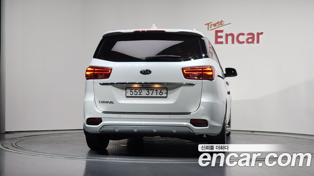 Kia Carnival Новый 9-Seater Noblesse Special - фото 3